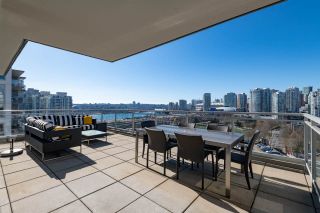 Photo 1: 1801 188 KEEFER STREET in Vancouver: Downtown VE Condo for sale (Vancouver East)  : MLS®# R2413461