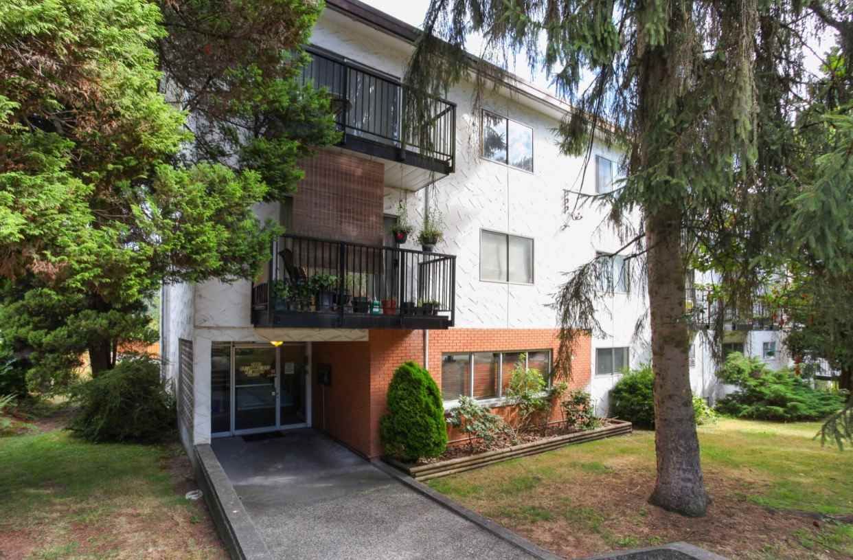 Main Photo: 63 2002 ST JOHNS STREET in : Port Moody Centre Condo for sale : MLS®# R2197054