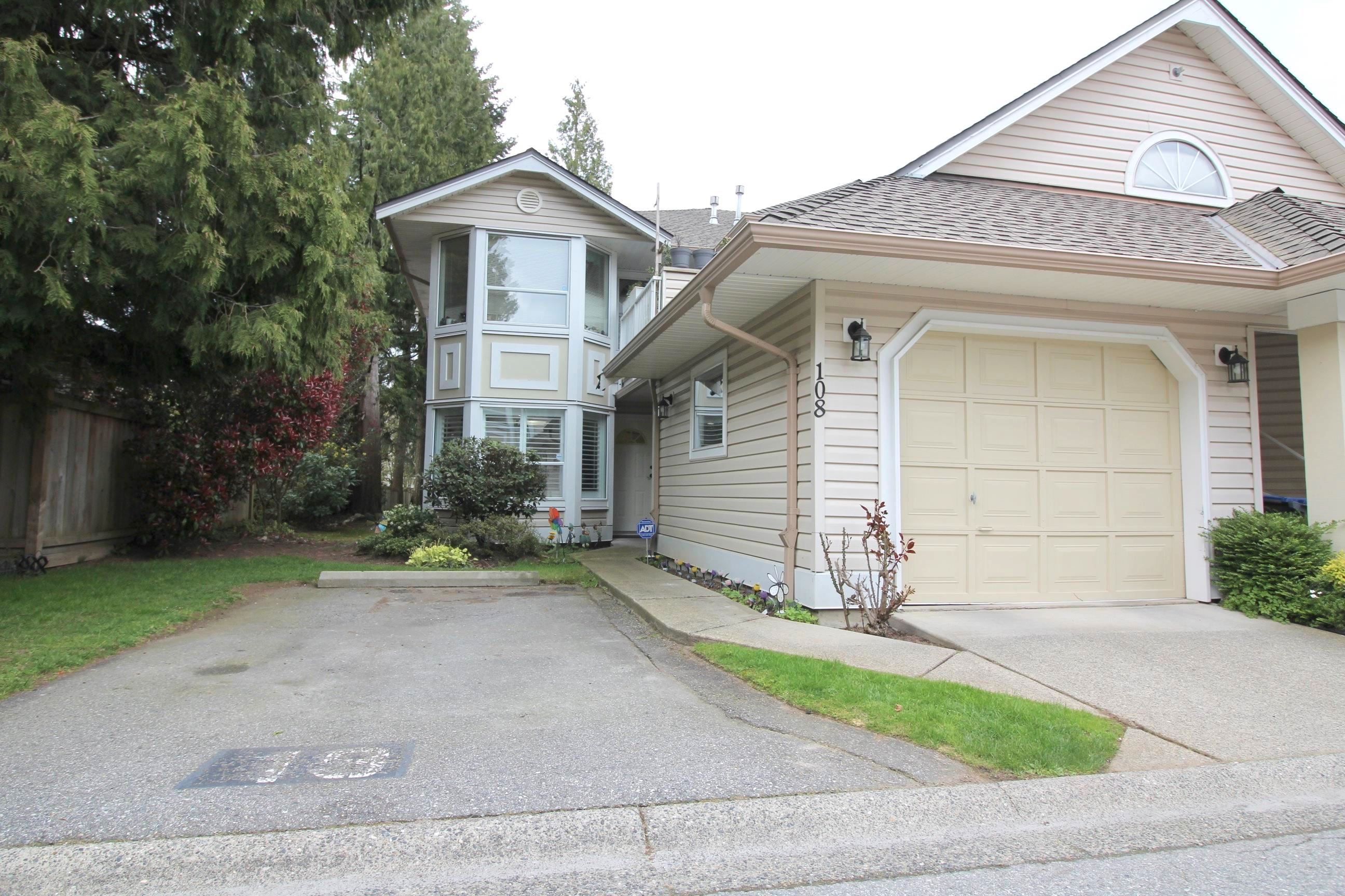 Main Photo: 108 16031 82 Avenue in Surrey: Fleetwood Tynehead Townhouse for sale in "SPRINGFIELD" : MLS®# R2677845