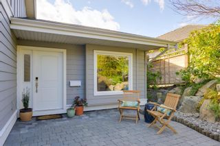 Photo 4: 2377 Tanner Ridge Pl in Central Saanich: CS Tanner House for sale : MLS®# 928922