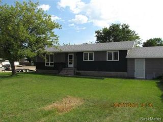 Photo 1: 233 5TH Street: Pilot Butte Single Family Dwelling for sale (Regina NE)  : MLS®# 439777