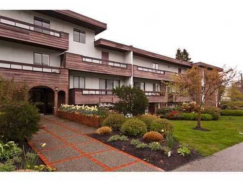 Main Photo: 221 2025 2ND Ave W in Vancouver West: Home for sale : MLS®# V902130