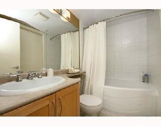 Photo 8: 101 1868 W 5TH Avenue in Vancouver: Kitsilano Condo for sale in "GREENWICH WEST" (Vancouver West)  : MLS®# V790007