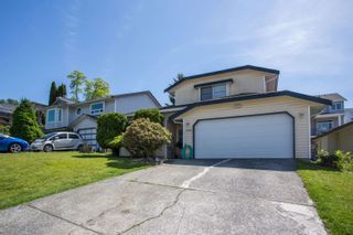 Photo 1: 11368 HARRISON Street in Maple Ridge: East Central House for sale : MLS®# R2716965