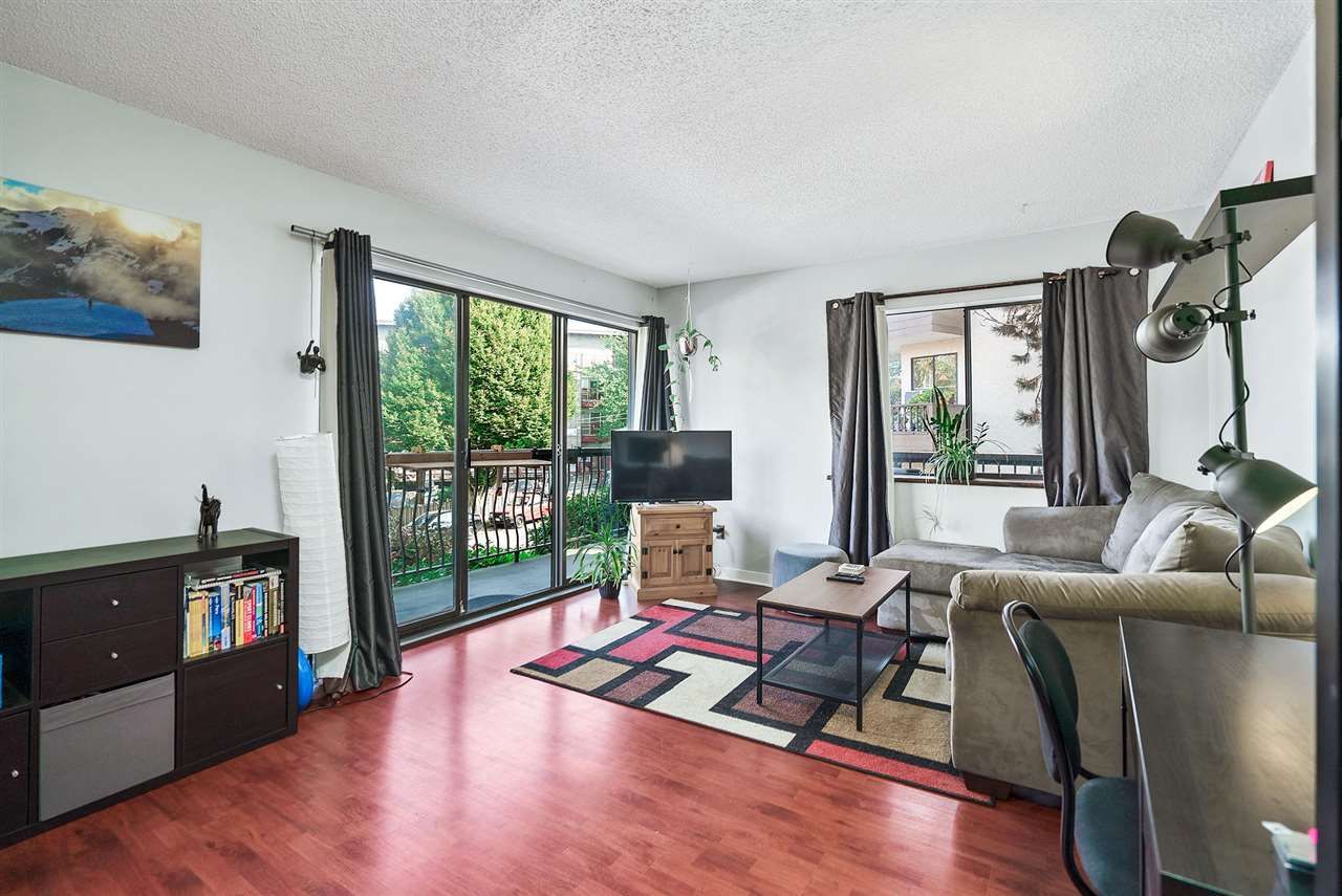 Main Photo: 208 334 E 5TH Avenue in Vancouver: Mount Pleasant VE Condo for sale in "View Pointe" (Vancouver East)  : MLS®# R2507908