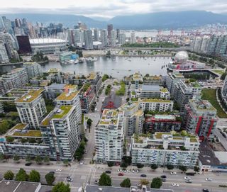 Photo 35: PH1603 89 W 2ND Avenue in Vancouver: False Creek Condo for sale in "PINNACLE LIVING FALSE CREEK" (Vancouver West)  : MLS®# R2751544