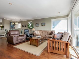 Photo 5: 2322 MARINE Drive in West Vancouver: Dundarave 1/2 Duplex for sale : MLS®# R2074958