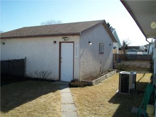 Photo 10: 601 Springfield Road in WINNIPEG: North Kildonan Residential for sale (North East Winnipeg)  : MLS®# 1006176