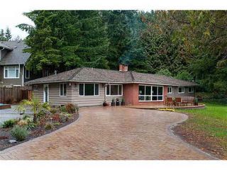Photo 1: 3498 ROCKVIEW Place in West Vancouver: Westmount WV House for sale : MLS®# R2662148