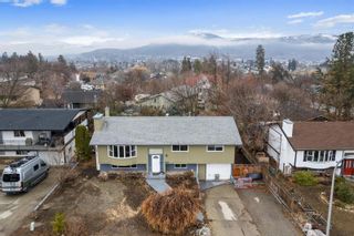 Photo 2: 4204 13th Street, in Vernon: House for sale : MLS®# 10270387