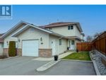 Main Photo: 112 Regina Avenue Unit# 105 in Penticton: House for sale : MLS®# 10308200