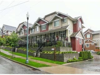 Photo 2: 2 3009 156TH Street in Surrey: Grandview Surrey Townhouse for sale in "KALLISTO" (South Surrey White Rock)  : MLS®# F1327261