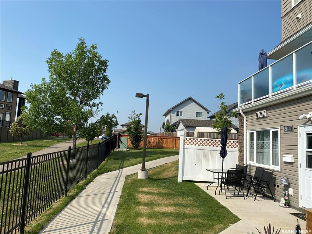 Main Photo: 511 1022 Hampton Circle in Saskatoon: Hampton Village Residential for sale : MLS®# SK908310