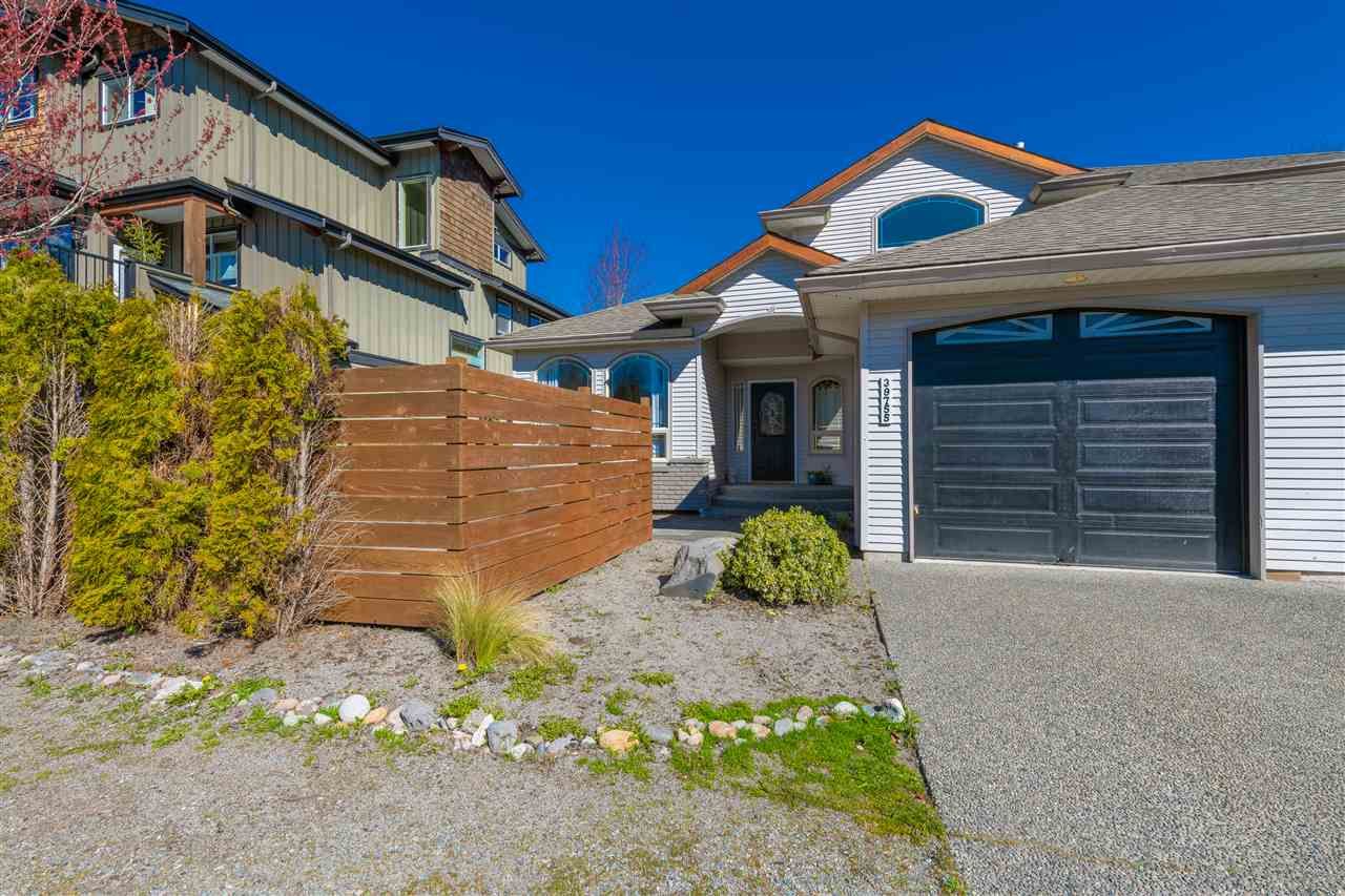 Main Photo: 39755 Government Road in Squamish: 1/2 Duplex for sale : MLS®# R2569620