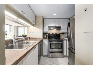 Photo 7: 1303 183 KEEFER Place in Vancouver: Downtown VW Condo for sale in "Paris Place" (Vancouver West)  : MLS®# V1083928