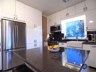 Photo 12: 266 BLUE MOUNTAIN Street in Coquitlam: Coquitlam West House for sale : MLS®# R2741915