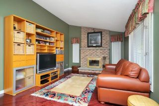Photo 5: 93 Chipperfield Crest in Whitby: Pringle Creek House (2-Storey) for sale : MLS®# E3492544