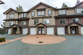 Photo 2: 16 2950 LEFEUVRE Road in Abbotsford: Aberdeen Townhouse for sale in "Cedar Landing" : MLS®# R2435688
