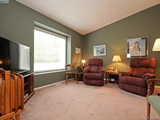 Photo 10: 63 Salmon Crt in VICTORIA: VR Glentana Manufactured Home for sale (View Royal)  : MLS®# 783796