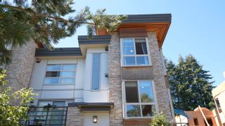 Photo 25: 7 3022 SUNNYHURST Road in North Vancouver: Lynn Valley Townhouse for sale in "Ross Residence" : MLS®# R2716432