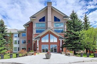 Photo 2: 235 6868 SIERRA MORENA Boulevard SW in Calgary: Signal Hill Apartment for sale : MLS®# C4301942