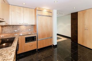 Photo 11: 2103 388 DRAKE Street in Vancouver: Yaletown Condo for sale in "Governor's Tower" (Vancouver West)  : MLS®# R2674202
