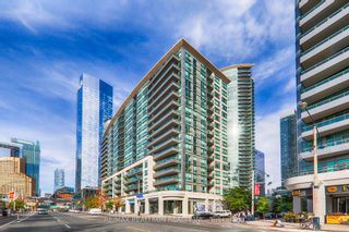 Main Photo: 812 51 Lower Simcoe Street in Toronto: Waterfront Communities C1 Condo for lease (Toronto C01)  : MLS®# C8268618
