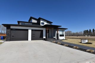Main Photo: 302 Coventry Crescent in Nipawin: Residential for sale : MLS®# SK967507