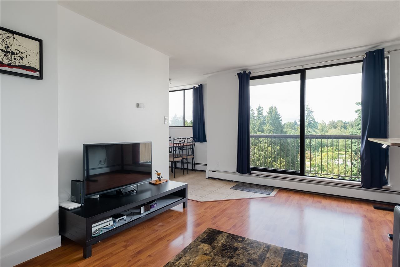 Photo 4: Photos: 1104 320 ROYAL Avenue in New Westminster: Downtown NW Condo for sale : MLS®# R2485429