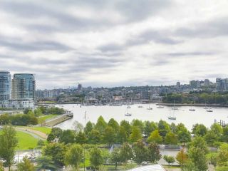 Main Photo: 1202 1408 STRATHMORE Mews in Vancouver: Yaletown Condo for sale in "WEST ONE" (Vancouver West)  : MLS®# R2326938