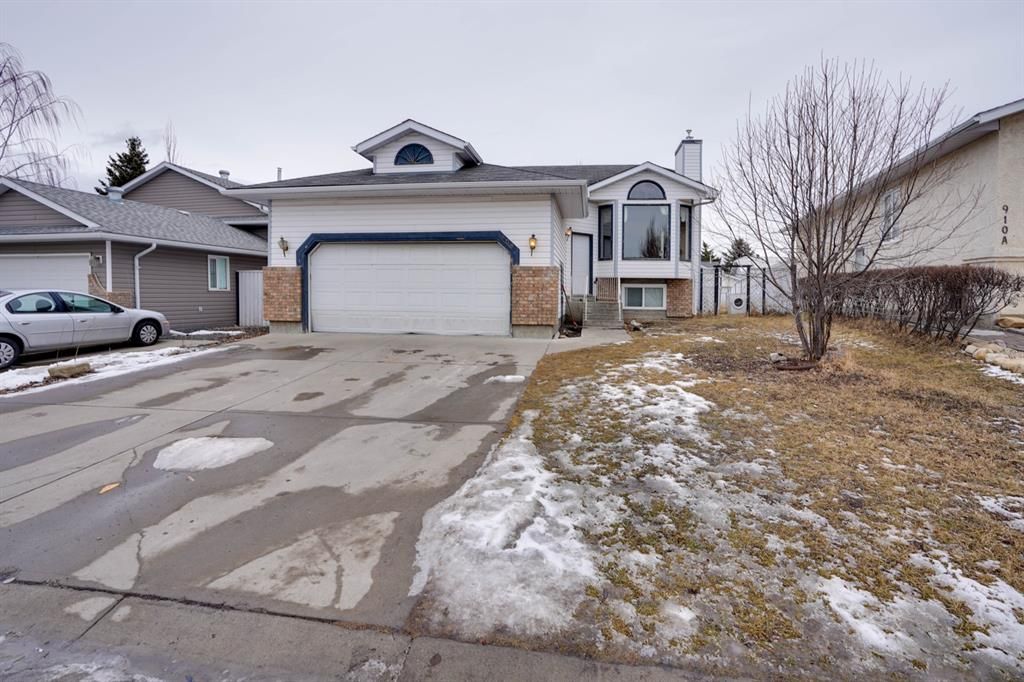 Main Photo: 908 16 Street SE: High River Detached for sale : MLS®# A1185258