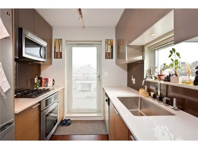 Photo 4: Photos: 307 1808 W 3RD Avenue in Vancouver: Kitsilano Condo for sale in "KORE" (Vancouver West)  : MLS®# V979721