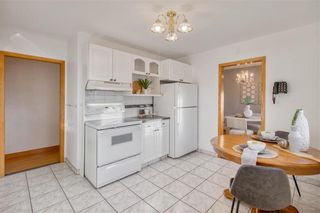 Photo 12: 679 Beaverbrook Street in Winnipeg: River Heights Residential for sale (1D)  : MLS®# 202330395