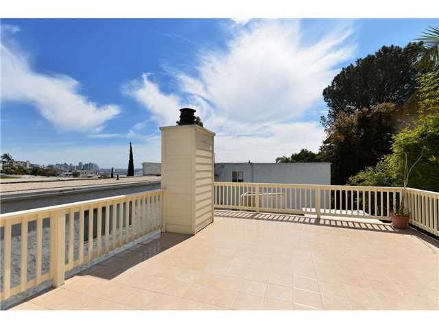 Main Photo: MISSION HILLS Property for sale : 2 bedrooms : 1771 1/2 Torrance Street in 
