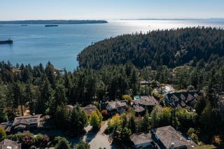 Photo 34: 4638 DECOURCY Court in West Vancouver: Caulfeild House for sale : MLS®# R2874263