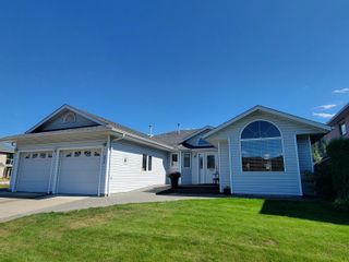 Photo 2: 886 ROLPH Street, Quesnel. Gorgeous rancher overlooking the Fraser River!