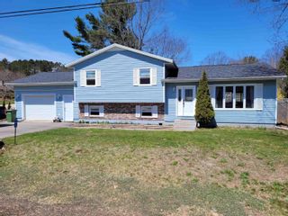 Photo 1: 843 Shawn Drive in Kingston: Kings County Residential for sale (Annapolis Valley)  : MLS®# 202208109