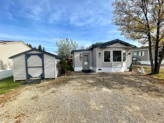 Main Photo: 5 VERNON KEATS Drive in St Clements: Pineridge Trailer Park Residential for sale (R02)  : MLS®# 202223941