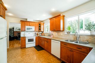 Photo 9: 2838 SECHELT Drive in North Vancouver: Blueridge NV House for sale : MLS®# R2330275