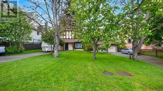 Photo 31: A 930 Old Esquimalt Rd in Esquimalt: House for sale : MLS®# 961763