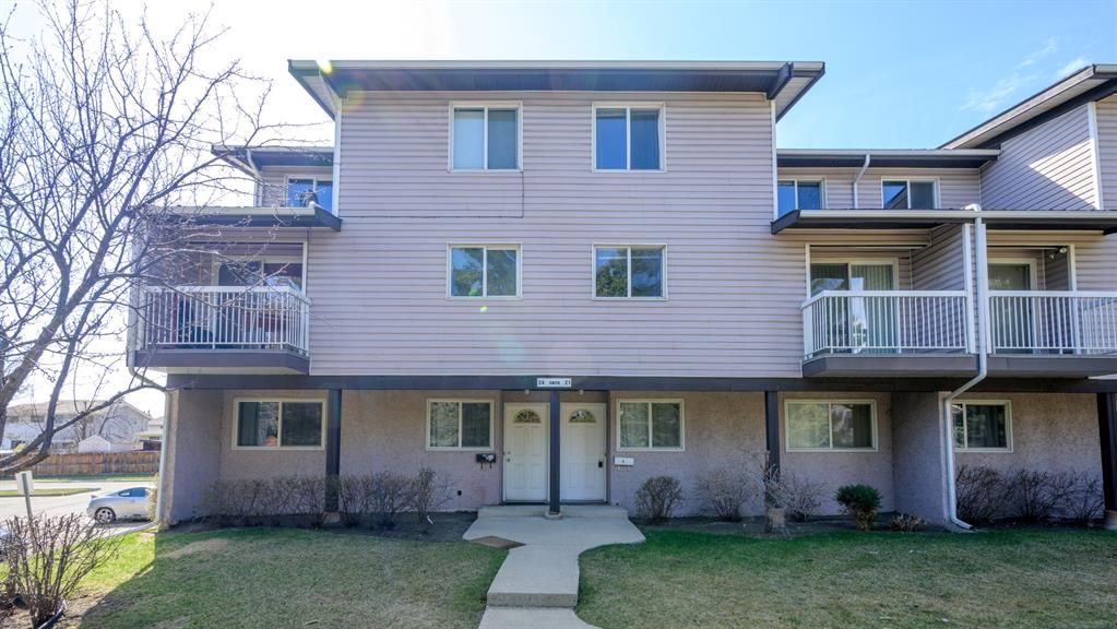 Main Photo: 21 3800 Fonda Way SE in Calgary: Forest Heights Row/Townhouse for sale : MLS®# A1214715