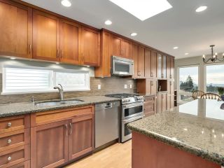 Photo 10: 256 W 28TH Street in North Vancouver: Upper Lonsdale House for sale : MLS®# R2664646