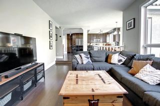 Photo 17: 2024 Sirocco Drive SW in Calgary: Signal Hill Detached for sale : MLS®# A2007572