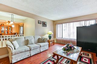 Photo 2: 3218 SALT SPRING Avenue in Coquitlam: New Horizons House for sale in "NEW HORIZONS" : MLS®# R2235514