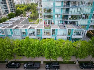 Photo 3: 1489 HOMER Street in Vancouver: Yaletown Townhouse for sale (Vancouver West)  : MLS®# R2780794