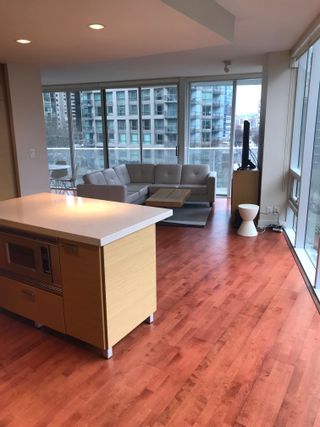 Photo 6: 701 1277 MELVILLE Street in Vancouver: Coal Harbour Condo for sale in "The Flat Iron" (Vancouver West)  : MLS®# R2642262