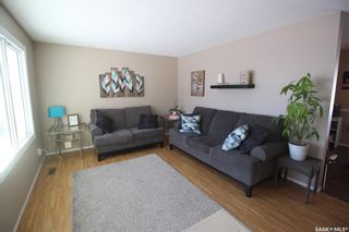 Photo 3: 134 Pendygrasse Road in Saskatoon: Fairhaven Residential for sale : MLS®# SK916422