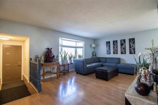 Photo 7: 73 Skowron Crescent in Winnipeg: Kildonan Estates Residential for sale (3J)  : MLS®# 202209275