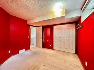 Photo 20: 16 Douglas Woods Park SE in Calgary: Douglasdale/Glen Semi Detached (Half Duplex) for sale : MLS®# A2123944