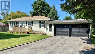 Photo 1: 18 DEAN STREET in Smiths Falls: House for sale : MLS®# 1358330